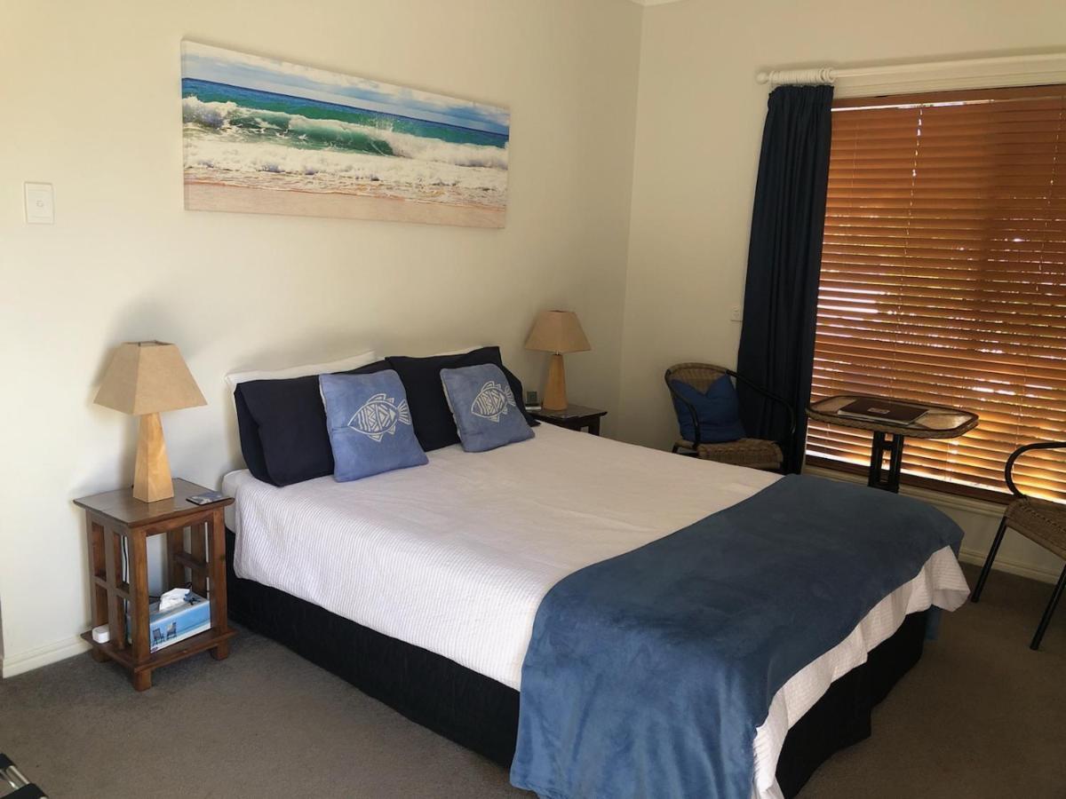 Beachhouse Bed And Breakfast Ред-Клифф Экстерьер фото